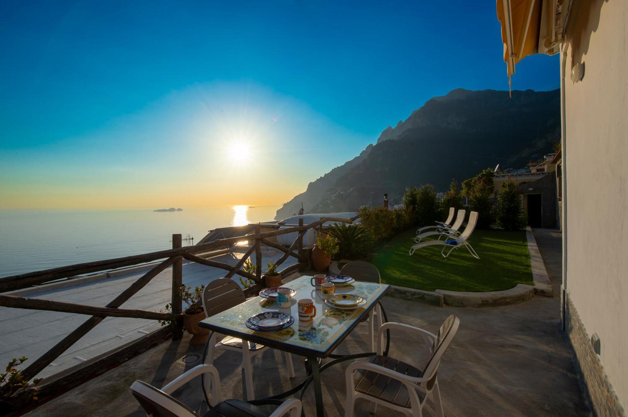 Aria Di Mare,Near Elevator, Few Steps, Parking, Garden Apartman Positano Kültér fotó