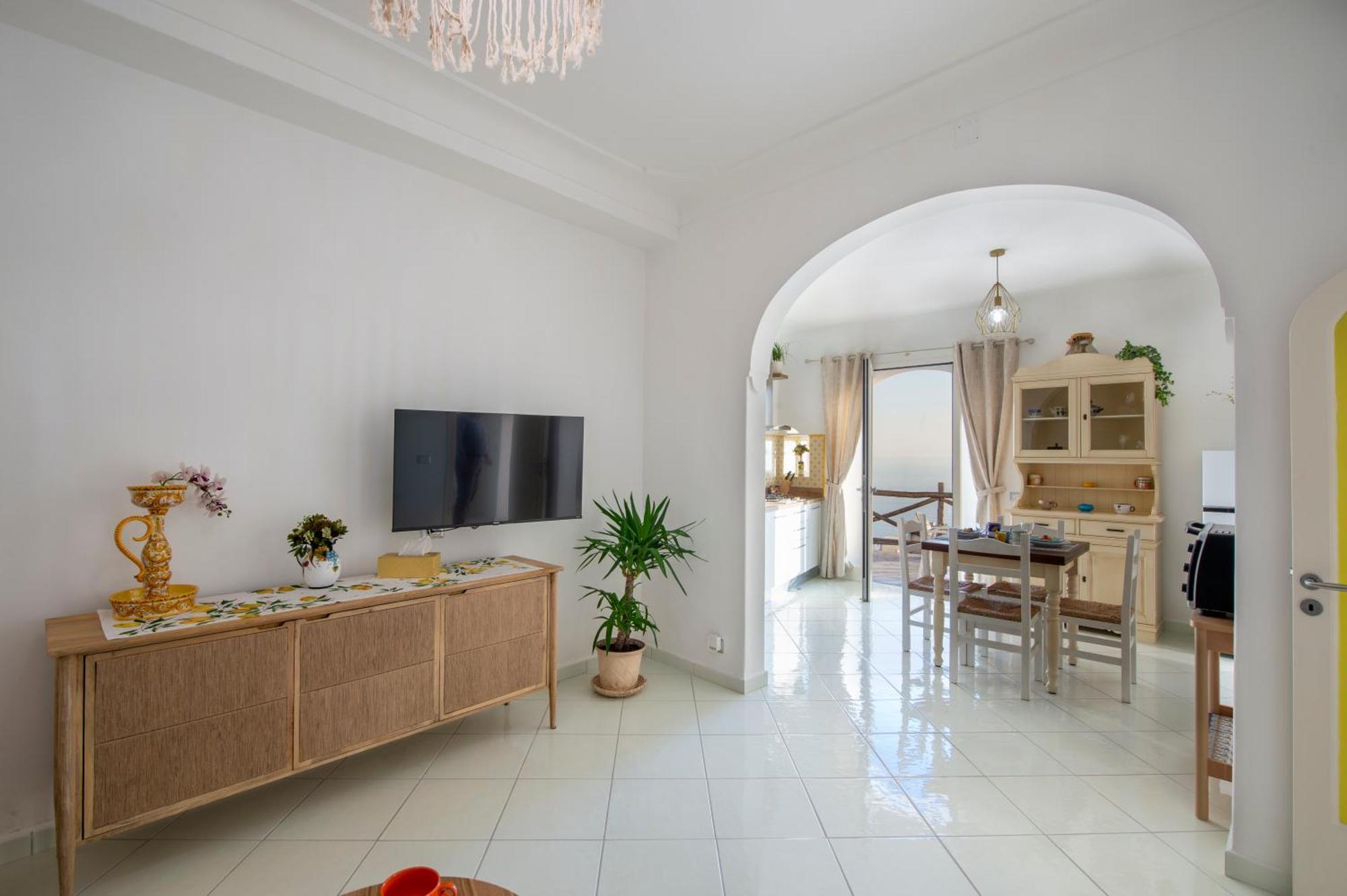 Aria Di Mare,Near Elevator, Few Steps, Parking, Garden Apartman Positano Kültér fotó